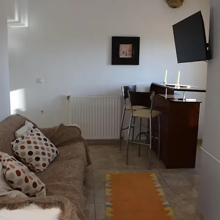 Azure Dream, Pool Edge, *